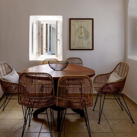 Revelis Villa & Canava Fira  Esterno foto